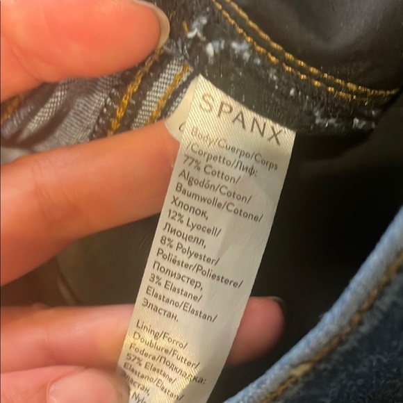 Women's Spanx Distressed Ankle Skinny Denim Jean - Picture 8 of 9